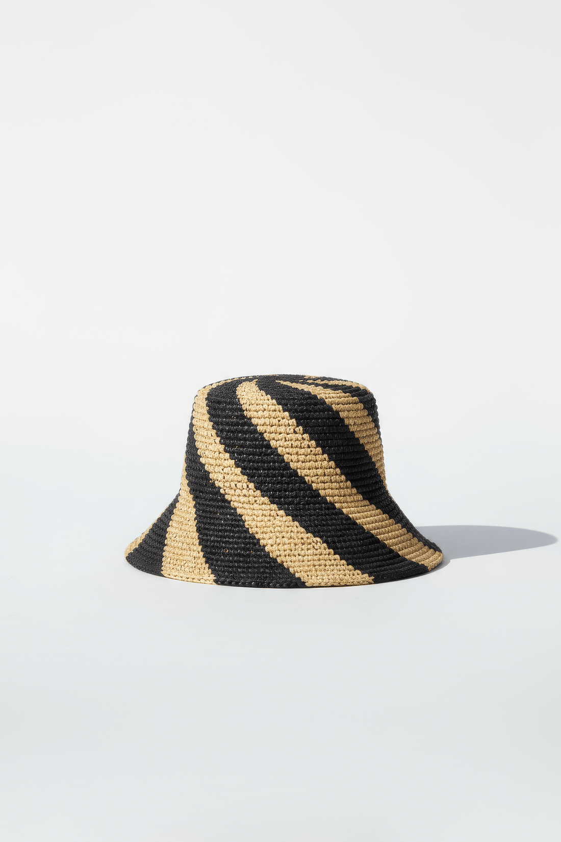 Cyla Bucket Hat - Black & Natural