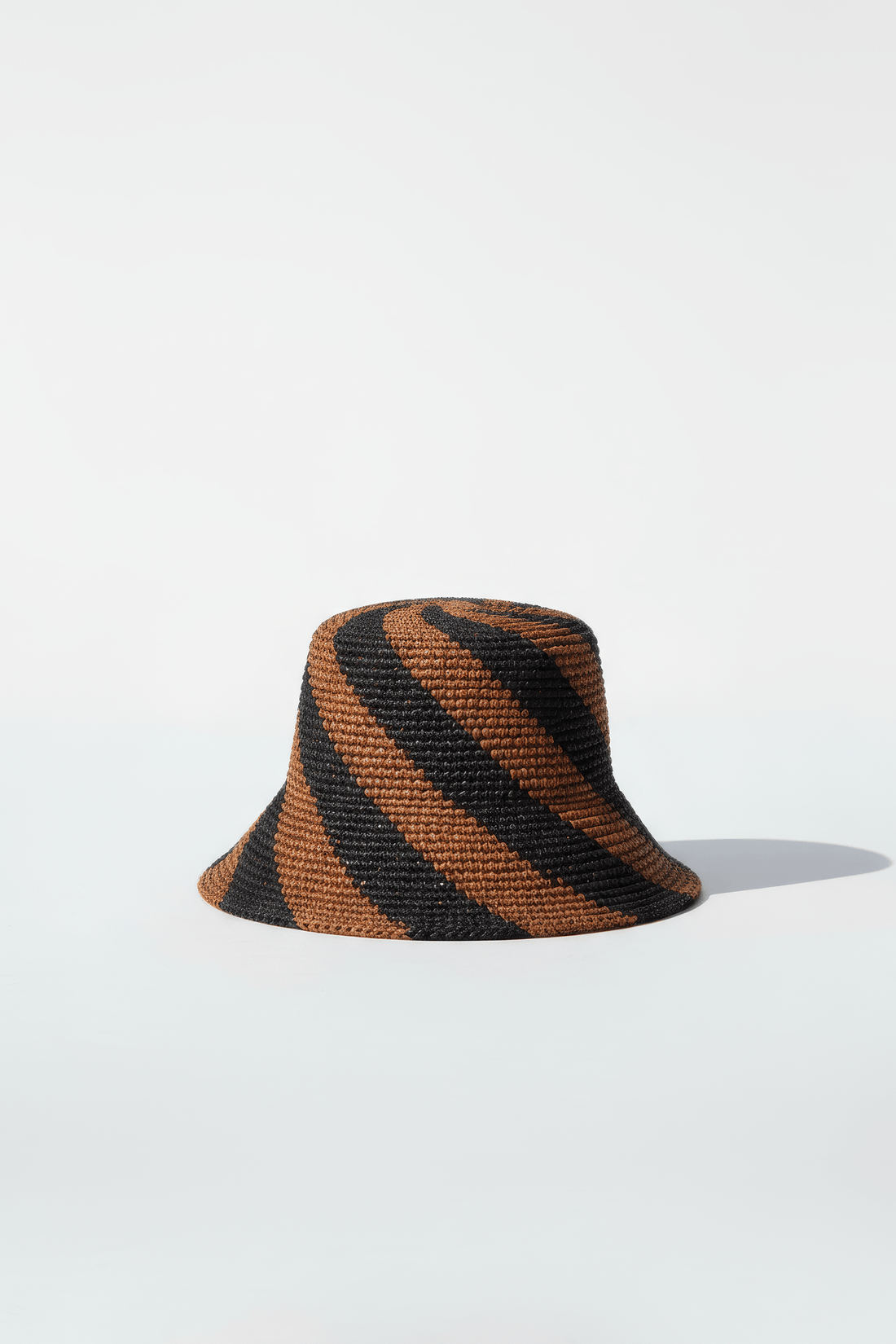 Cyla Bucket Hat - Coffee & Black