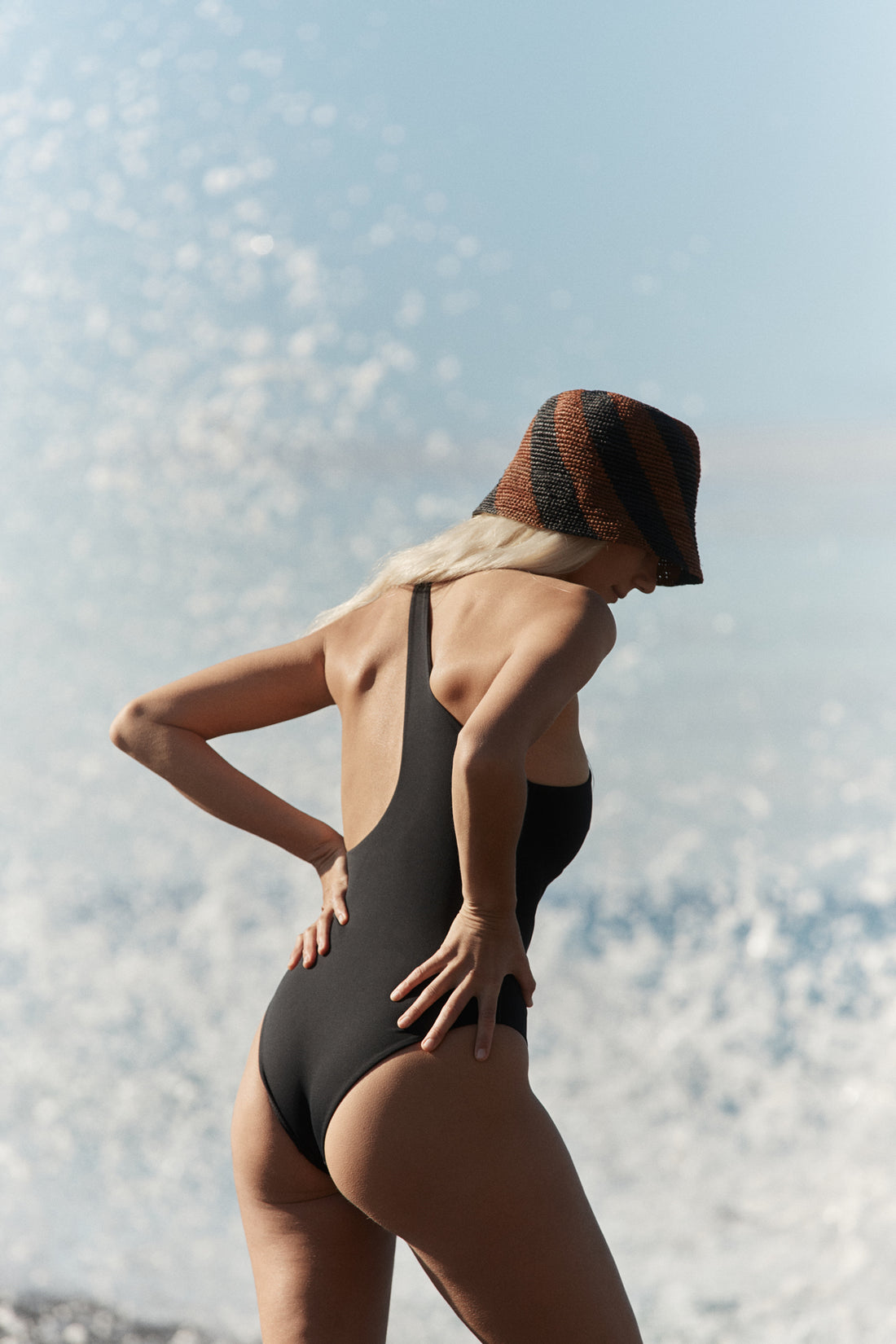 Cyla Bucket Hat - Coffee & Black