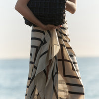 Krys Sarong - Cream & Black