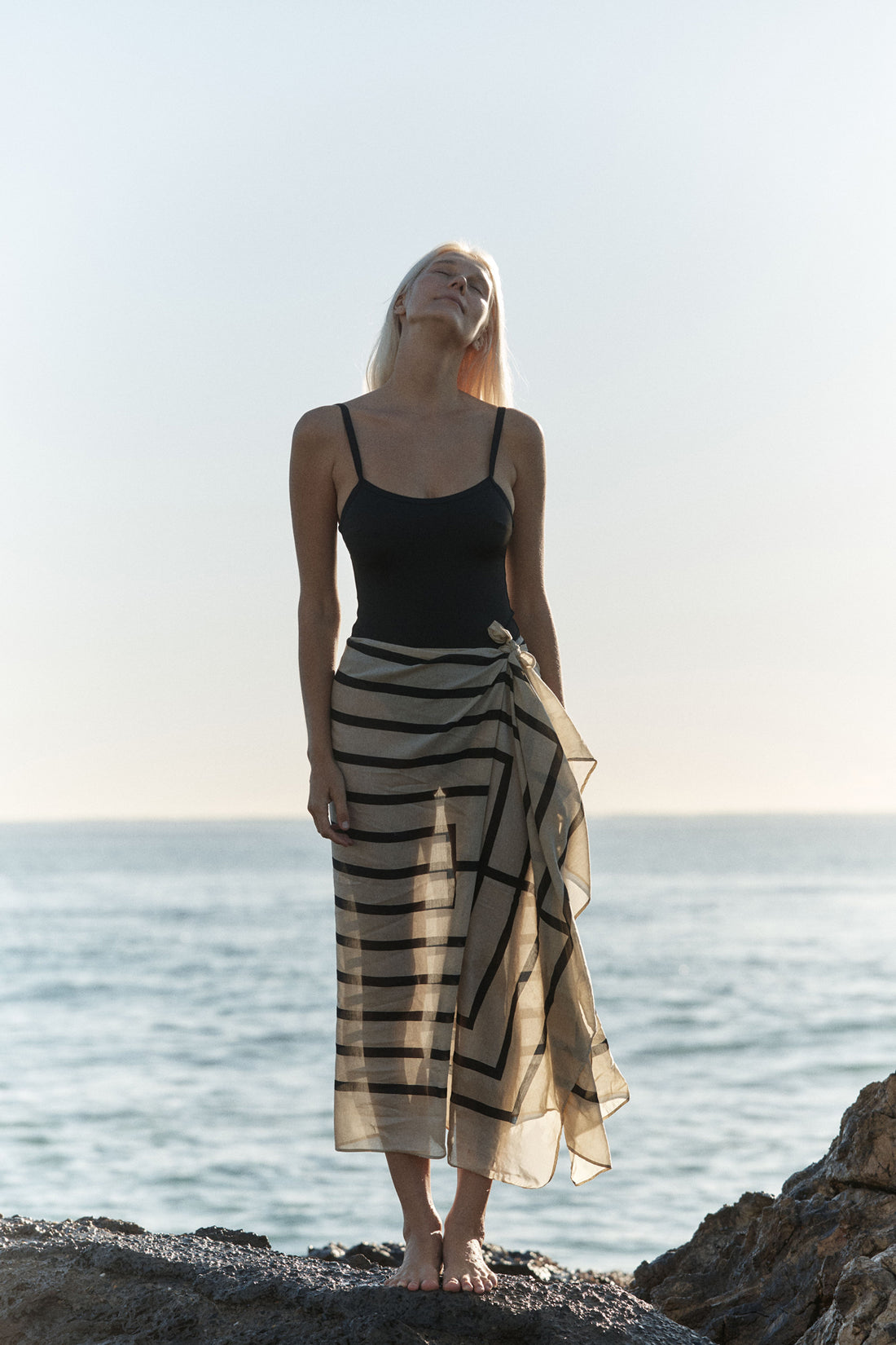 Krys Sarong - Cream & Black